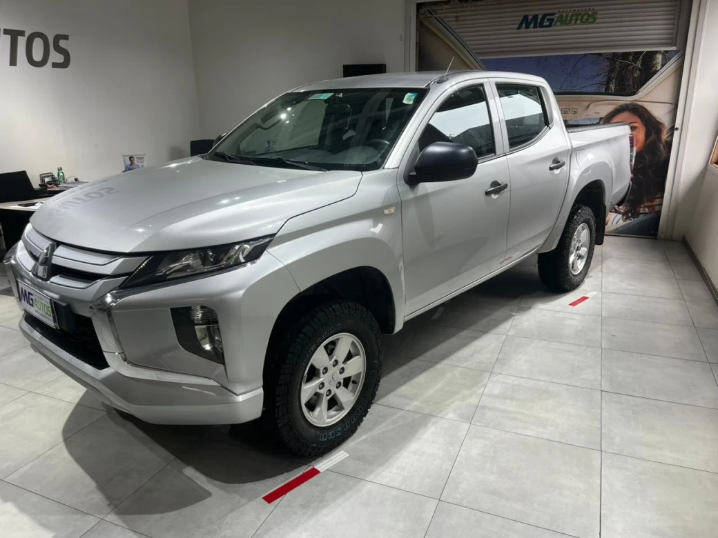 imagen 0 de vehiculo con id 2135